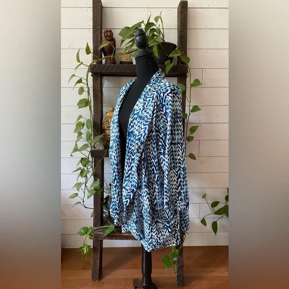 Robert Louis: Blue and White Coastal Grandma Cardigan with Flowing Silhouette